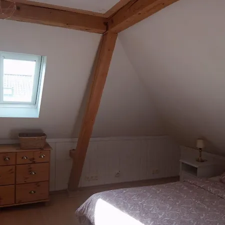 Gemuetliche Dachgeschosswohnung 아파트 필립스부르크