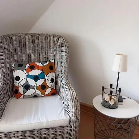 Gemuetliche Dachgeschosswohnung 필립스부르크